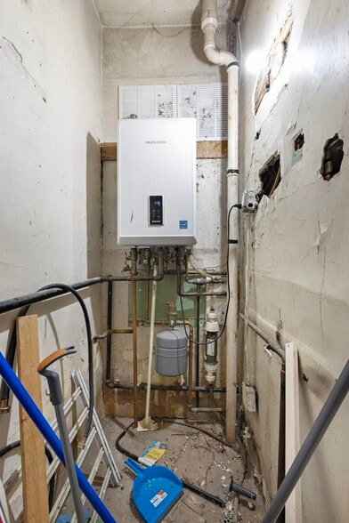 More Photos Of 91 Bergen Ave, Jersey City Apartments For Sale