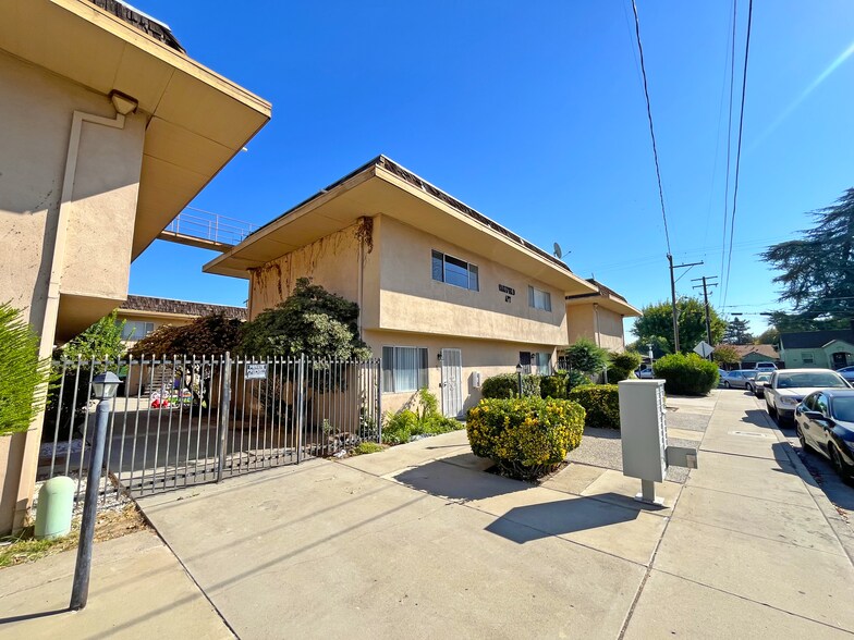 More Photos Of 961 Wakefield Rd, Turlock Apartments For Sale