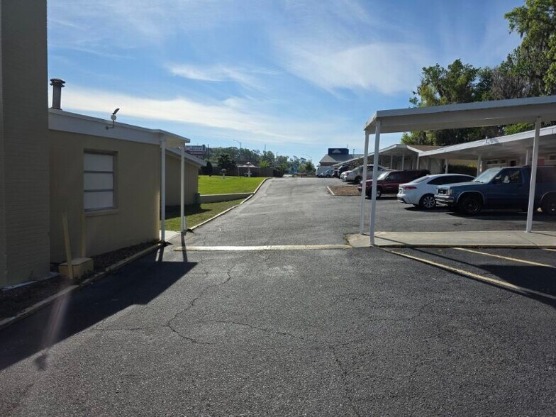 More Photos Of 2900 S Pine Ave, Ocala Hotel For Sale