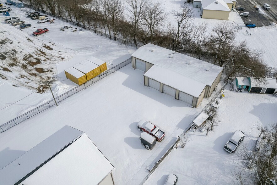 More Photos Of 12 A Cattlemans Ln, Berryville Warehouse For Lease