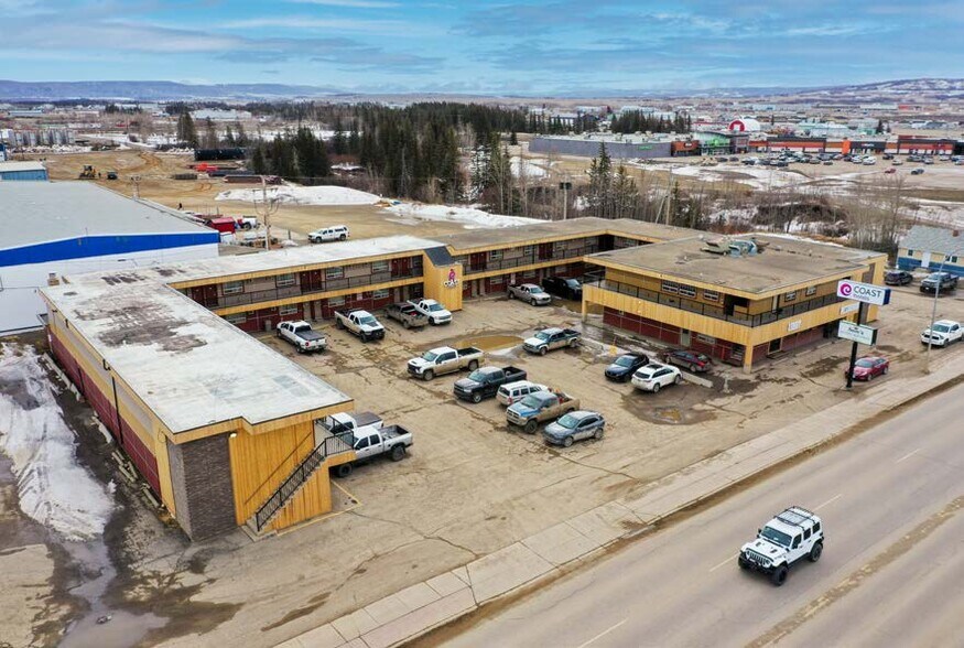 More Photos Of 10600 8 St, Dawson Creek Hotel For Sale