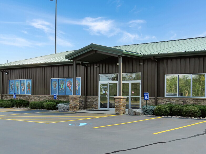 Primary Photo Of 6831 Seneca Ln, Elma Flex For Lease