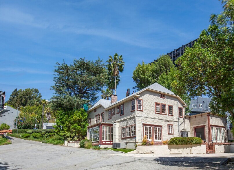 More Photos Of 8282 W Sunset Blvd, West Hollywood Office For Sale