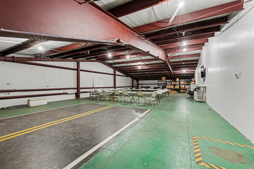 More Photos Of 11084 Dennis W Kerns Pky, King George Warehouse For Sale