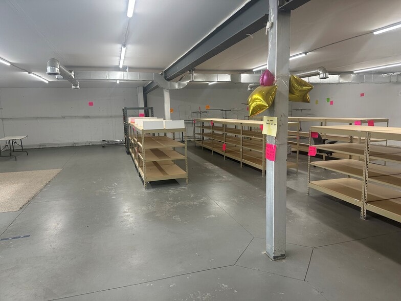 More Photos Of 9129-9131 35th Ave NW, Edmonton Office For Sale