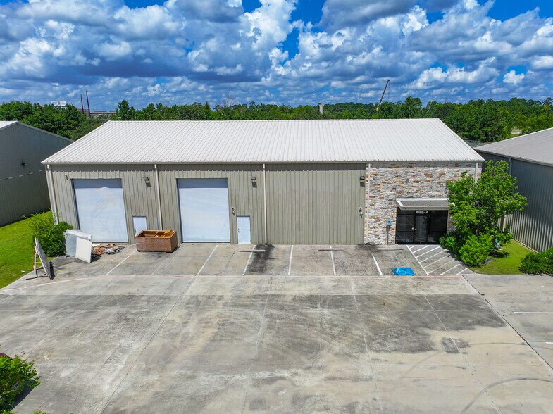 More Photos Of 8601 Fawn Trl, Conroe Warehouse For Sale
