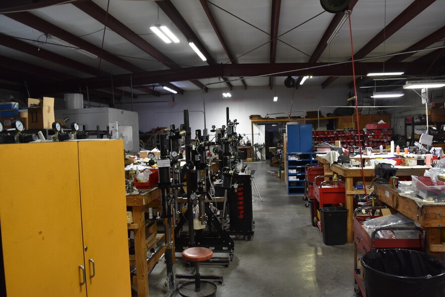 More Photos Of 11715 87th St N, Largo Warehouse For Sale