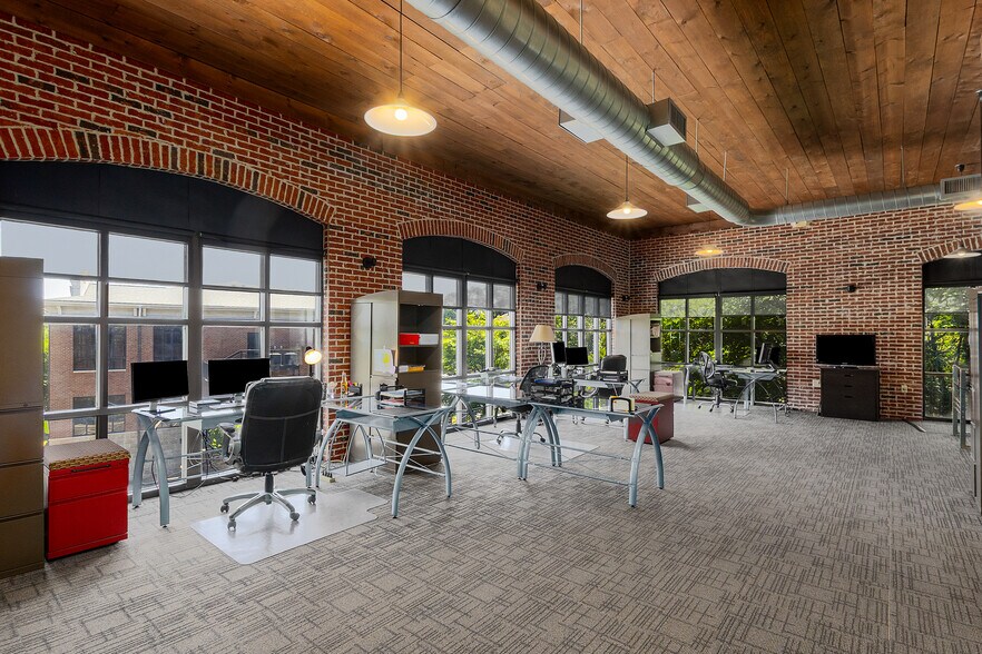 More Photos Of 918 Holcomb Bridge Rd, Roswell Loft Creative Space For Sale