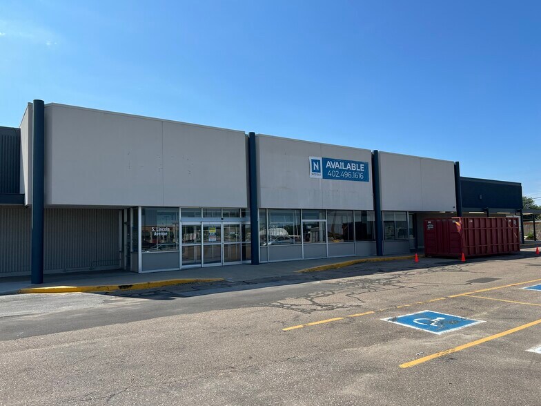 More Photos Of 630 S Lincoln Ave, York Unknown For Lease