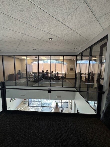 More Photos Of 3270 Corporate View, Vista Manufacturing For Lease