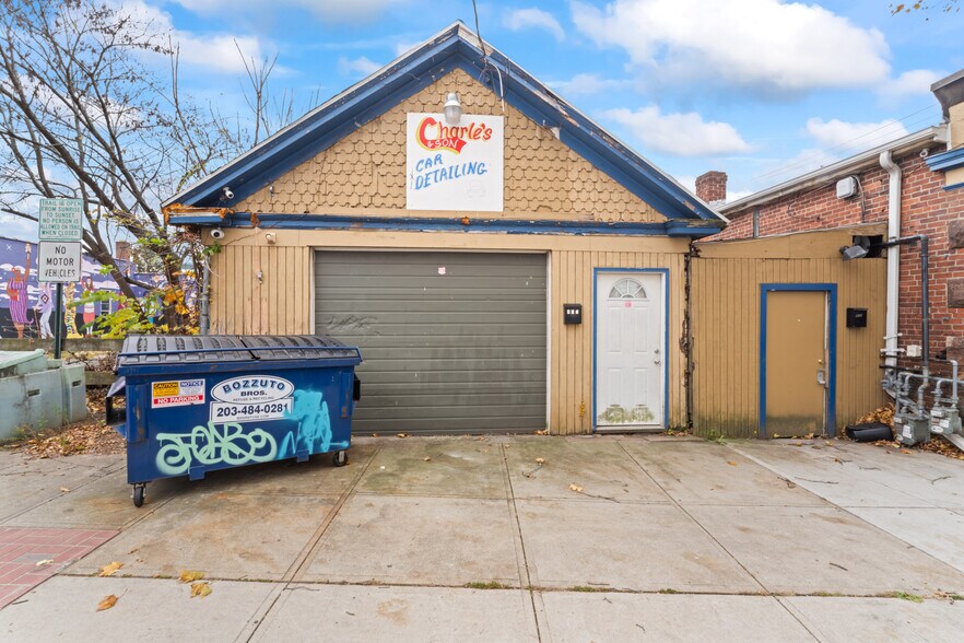 More Photos Of 811 Dixwell Ave, Hamden Flex For Sale