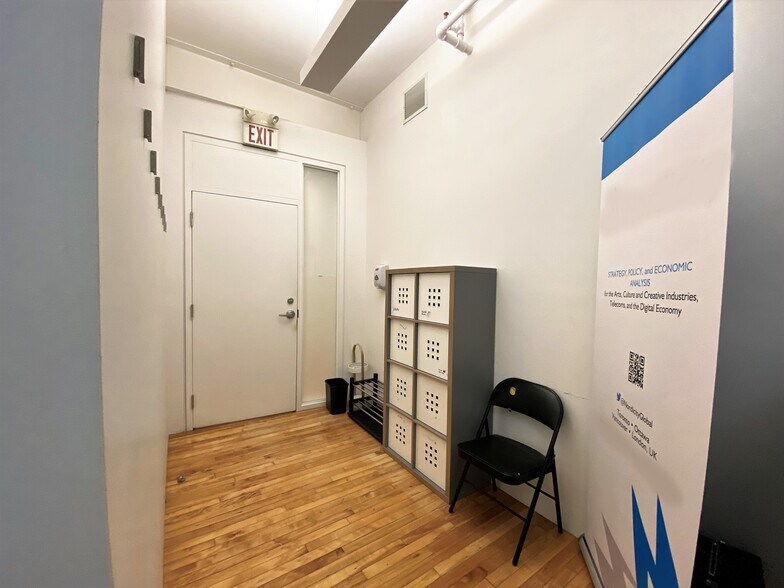 More Photos Of 487 Adelaide St W, Toronto Loft Creative Space For Lease