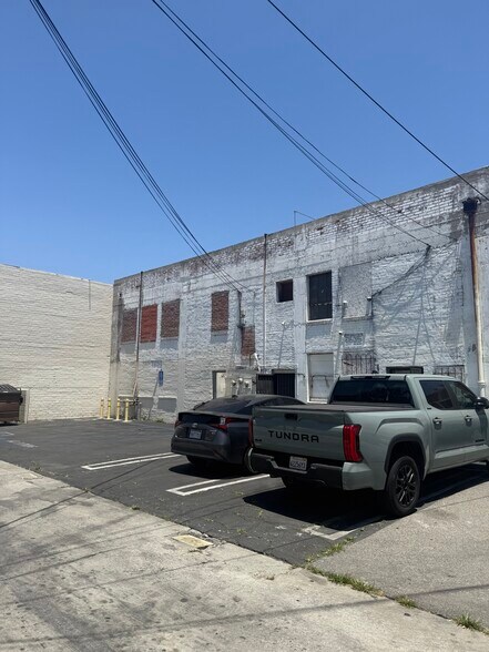 More Photos Of 6805-6807 Pacific Blvd, Huntington Park General Retail For Sale