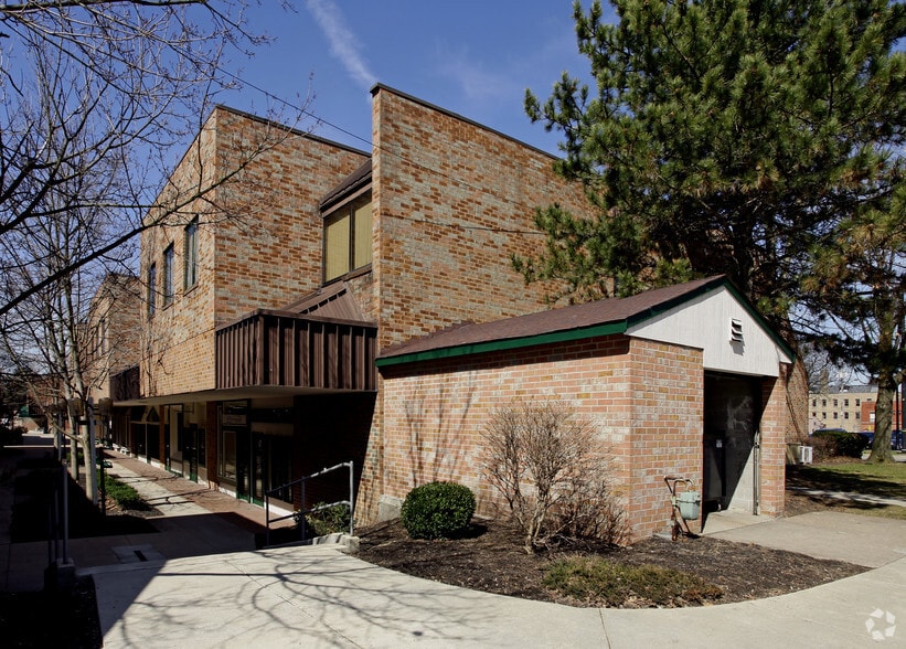 More Photos Of 2 Berea Commons, Berea Office For Lease