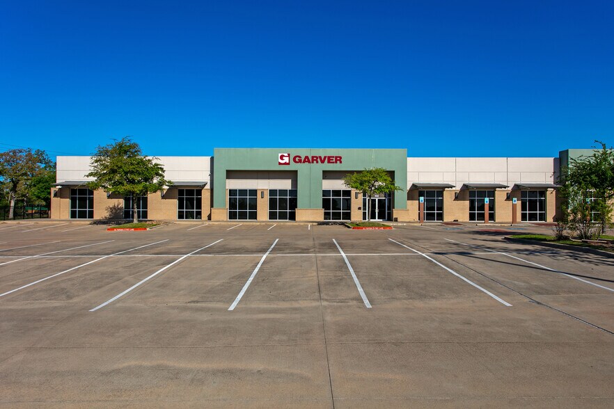More Photos Of 402 Harvey Mitchell Pky, College Station Office For Sale