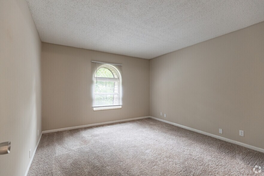 More Photos Of 1150 Vultee Blvd, Nashville Apartments For Sale