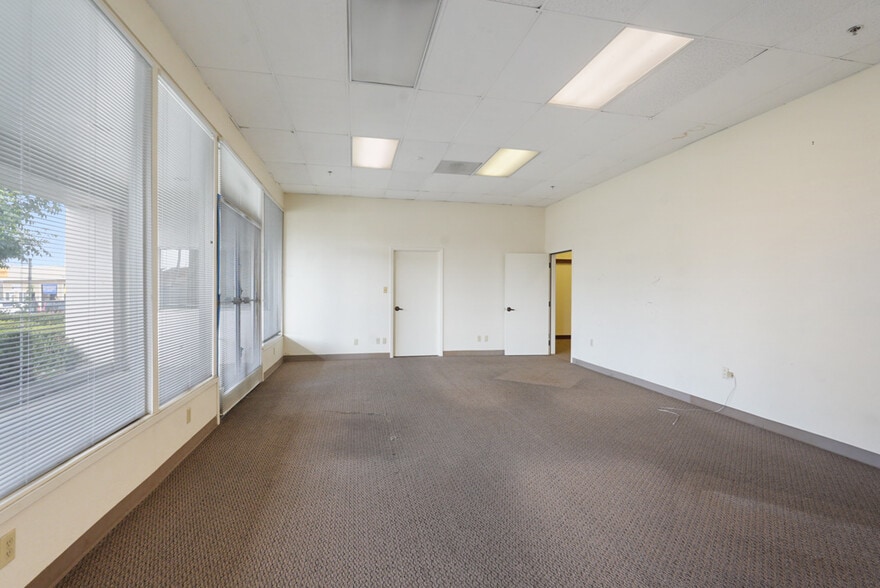 More Photos Of 29490-29496 Mission Blvd, Hayward Office For Sale