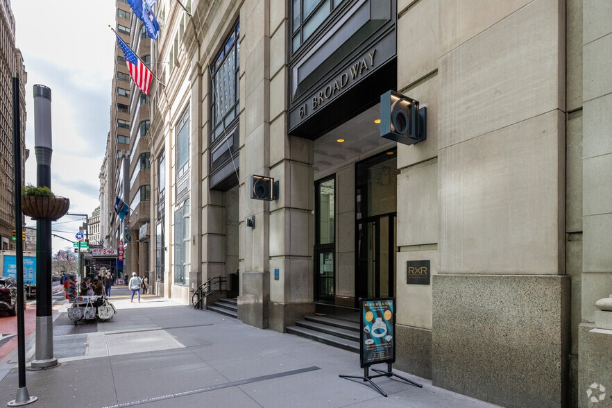 More Photos Of 61 Broadway, New York Office For Sale