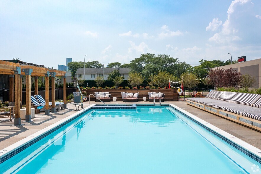 More Photos Of 750 Chene St, Detroit Apartments For Sale