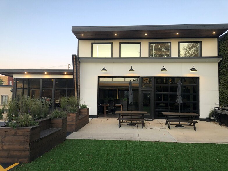 More Photos Of 206 N Main St, Wheaton Storefront Retail Office For Sale