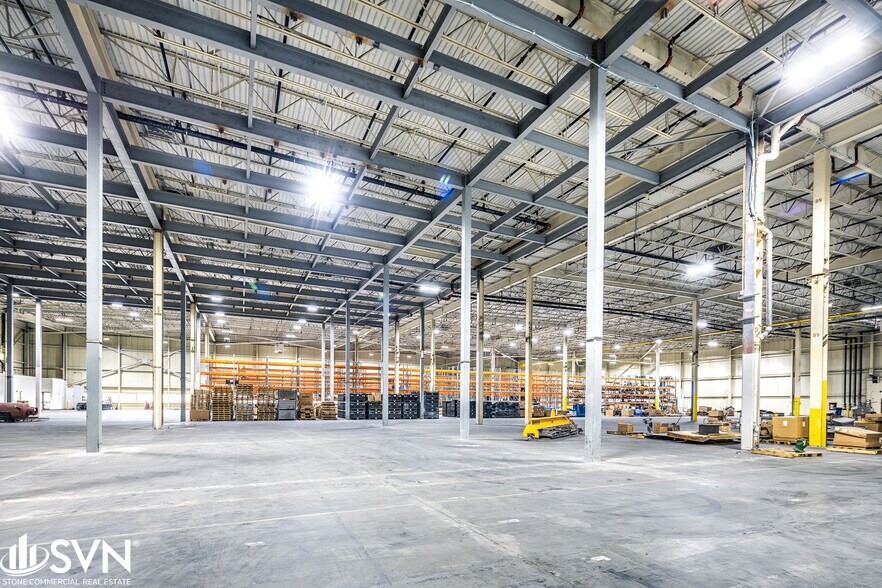 More Photos Of 791 Freight Blvd, Lexington Warehouse For Lease