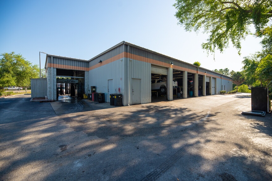 More Photos Of 6560 Gunn Hwy, Tampa Auto Repair For Lease