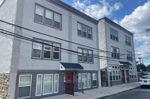 Primary Photo Of 806-820 Glenbrook Ave, Bryn Mawr Apartments For Sale