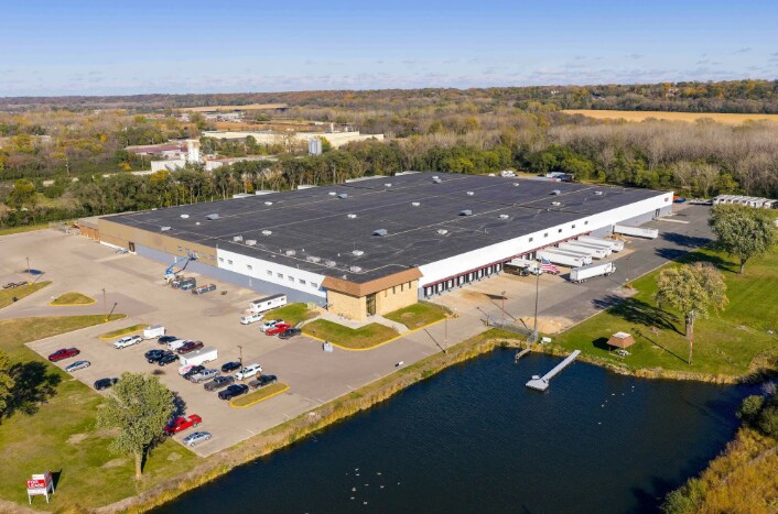 More Photos Of 2415 3rd Ave, Mankato Distribution For Lease