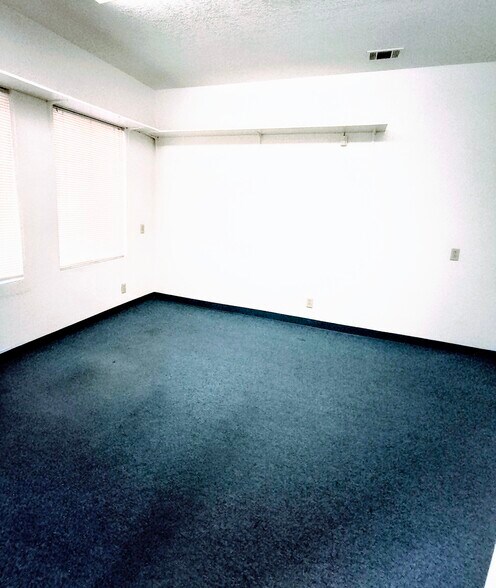 More Photos Of 3536 Oakdale Rd, Modesto Storefront For Lease