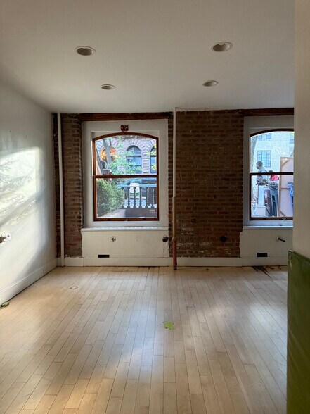 More Photos Of 15 Pierrepont St, Brooklyn Apartments For Lease