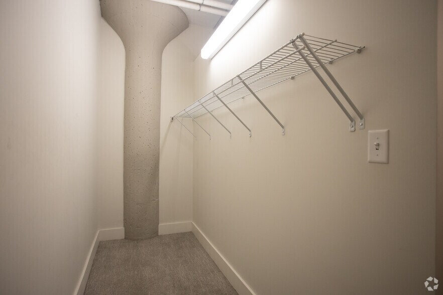 More Photos Of 538 Erie Blvd W, Syracuse Apartments For Lease