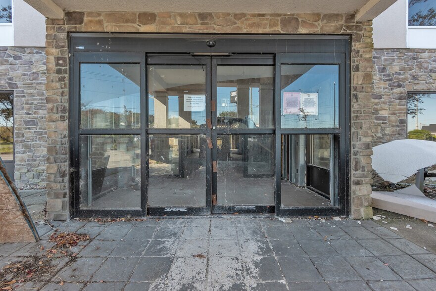 More Photos Of 24058 Sussex Hwy, Seaford Hotel For Sale