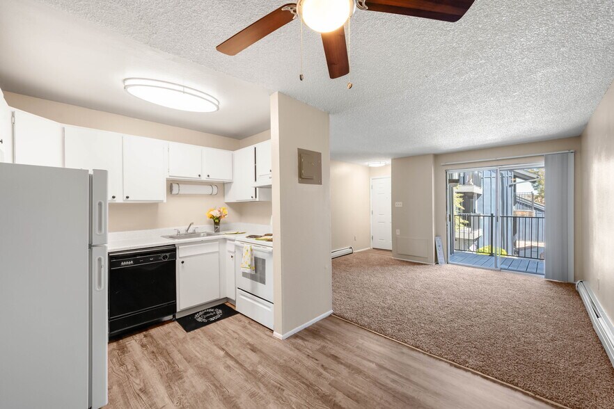 More Photos Of 3349 E Fountain Blvd, Colorado Springs Apartments For Sale