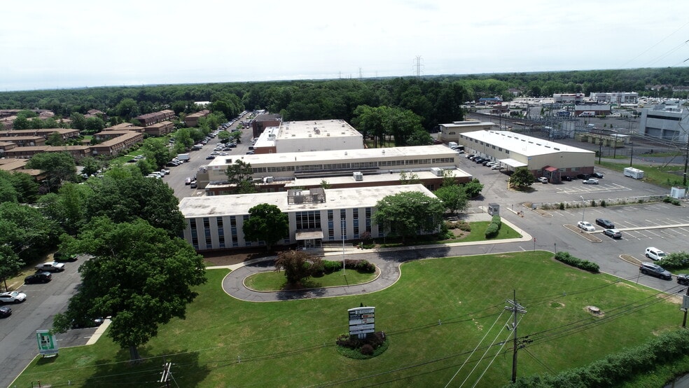 More Photos Of 1460 Livingston Ave, North Brunswick Warehouse For Lease