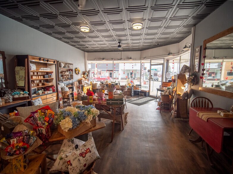 More Photos Of 2 E Main St, New Hampton General Retail For Sale