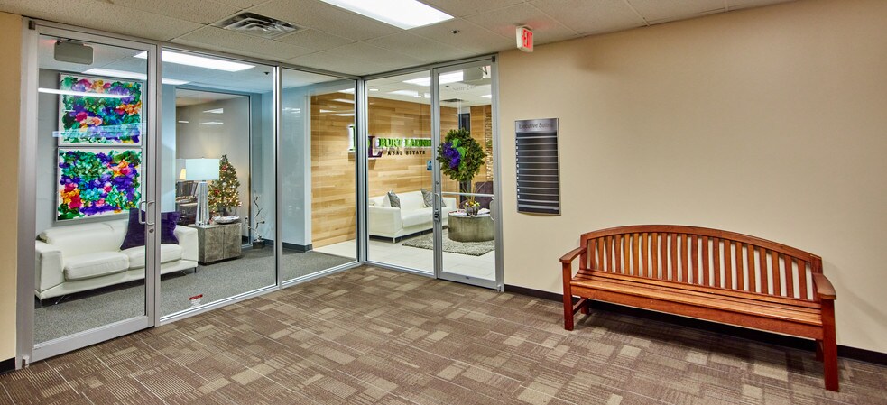 More Photos Of 6115 Camp Bowie Blvd, Fort Worth Storefront Retail Office For Lease