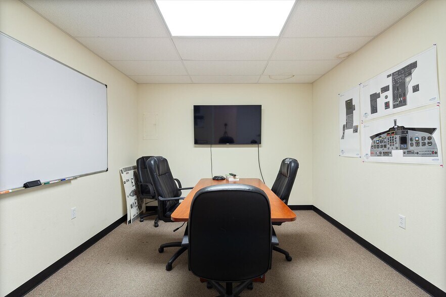 More Photos Of 2108 Ranch Road 12, San Marcos General Retail For Sale