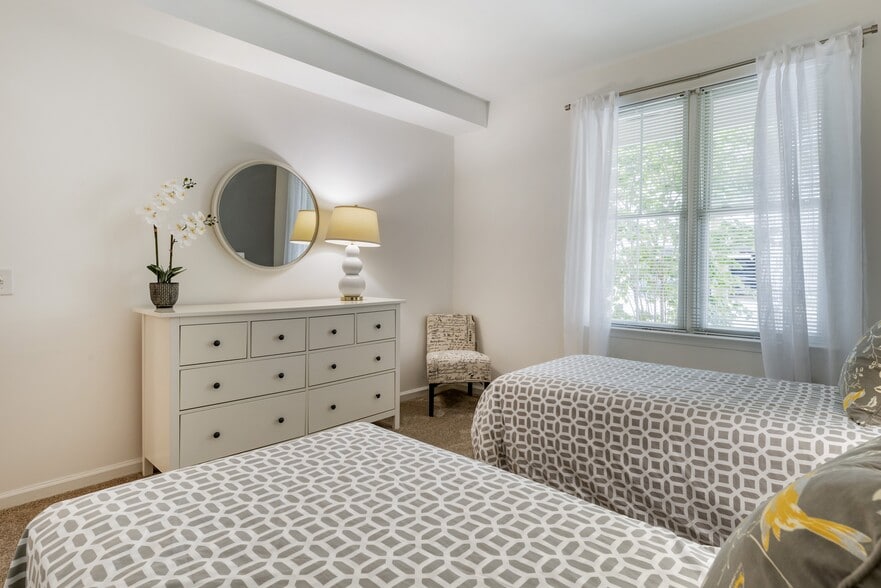 More Photos Of 50 Chelsea Ave, Long Branch Apartments For Lease