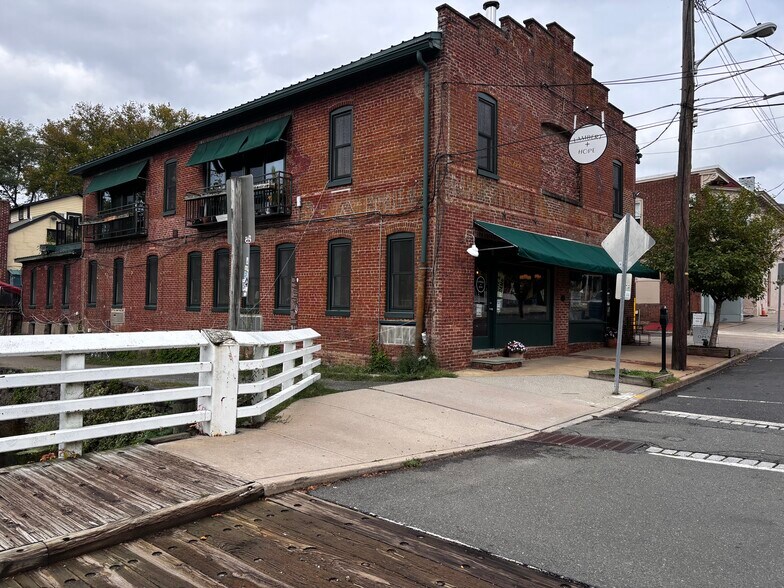More Photos Of 6.5 Coryell st, Lambertville General Retail For Lease