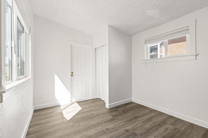 More Photos Of 4236 1/2 41st St, San Diego Apartments For Sale