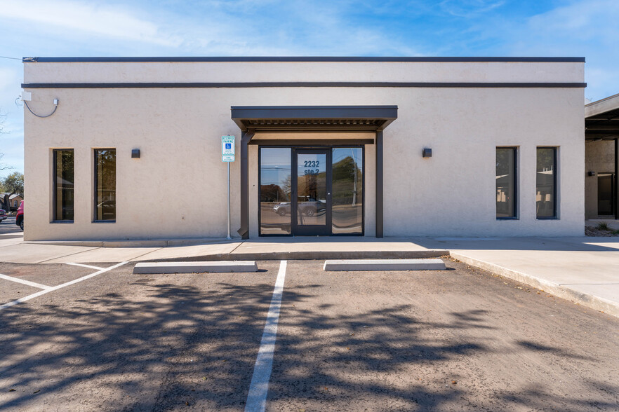 Primary Photo Of 2232 Indiana Ave, Lubbock Medical For Lease