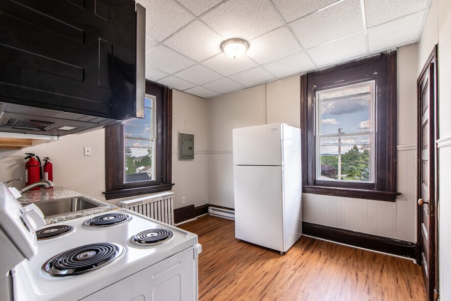 More Photos Of 403 Washington Ave, Sellersville Apartments For Sale