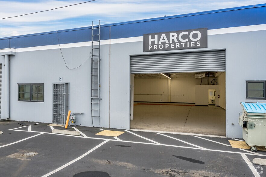 More Photos Of 7500 14th Ave, Sacramento Warehouse For Lease