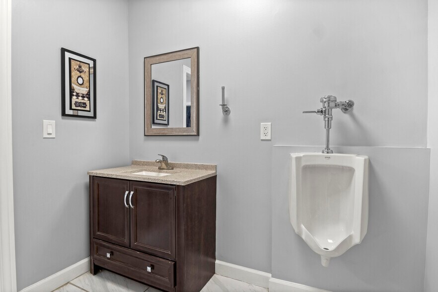 More Photos Of 32413 Michigan Ave, Wayne Freestanding For Sale