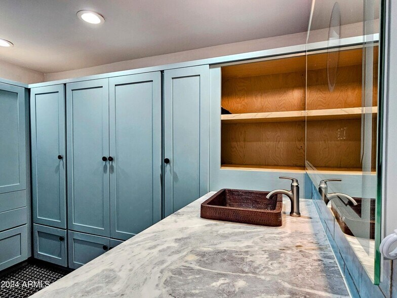 More Photos Of 37-39 Ok St, Bisbee General Retail For Sale