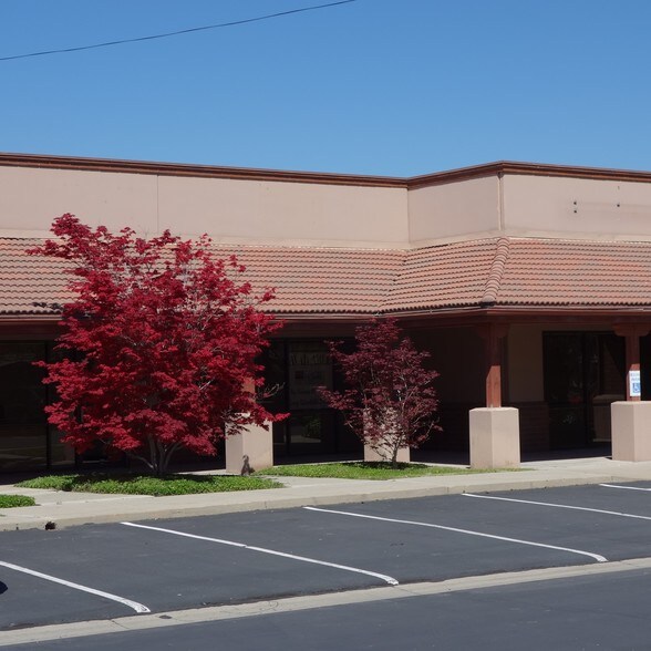 More Photos Of 2712 S 3600 W, Salt Lake City Showroom For Lease