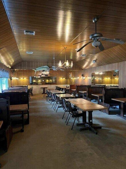 More Photos Of 508 W State St, Black Mountain General Retail For Sale