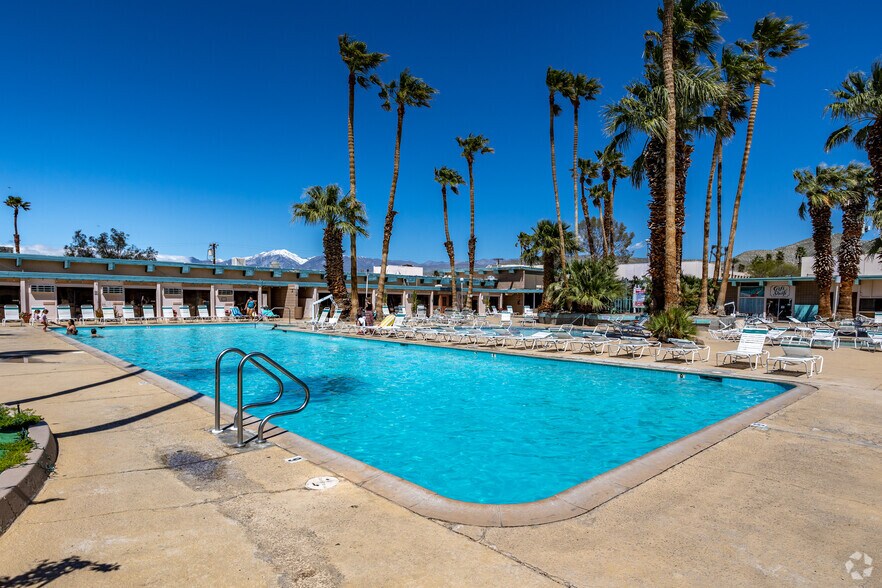 More Photos Of 10805 Palm Dr, Desert Hot Springs Hotel For Sale