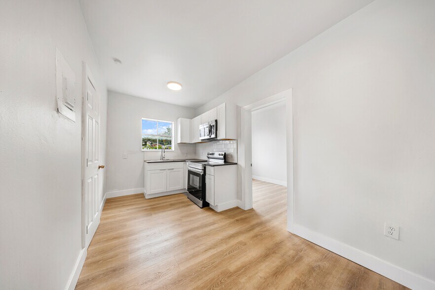 More Photos Of 1648 NW 33rd St, Miami Apartments For Sale