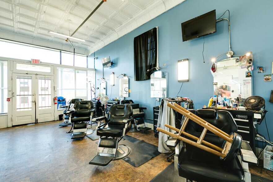 More Photos Of 712 Grove Ave, Petersburg Apartments For Sale